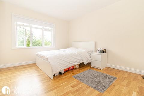 2 bedroom flat to rent, The Vale, Golders Green