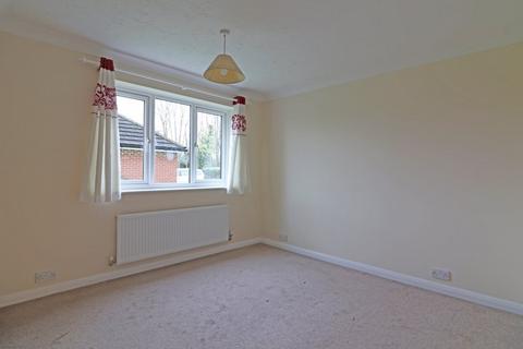 1 bedroom flat to rent, St Annes Mount, Redhill