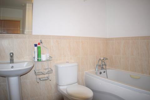 2 bedroom flat to rent, Bradgate House, Northampton, NN1