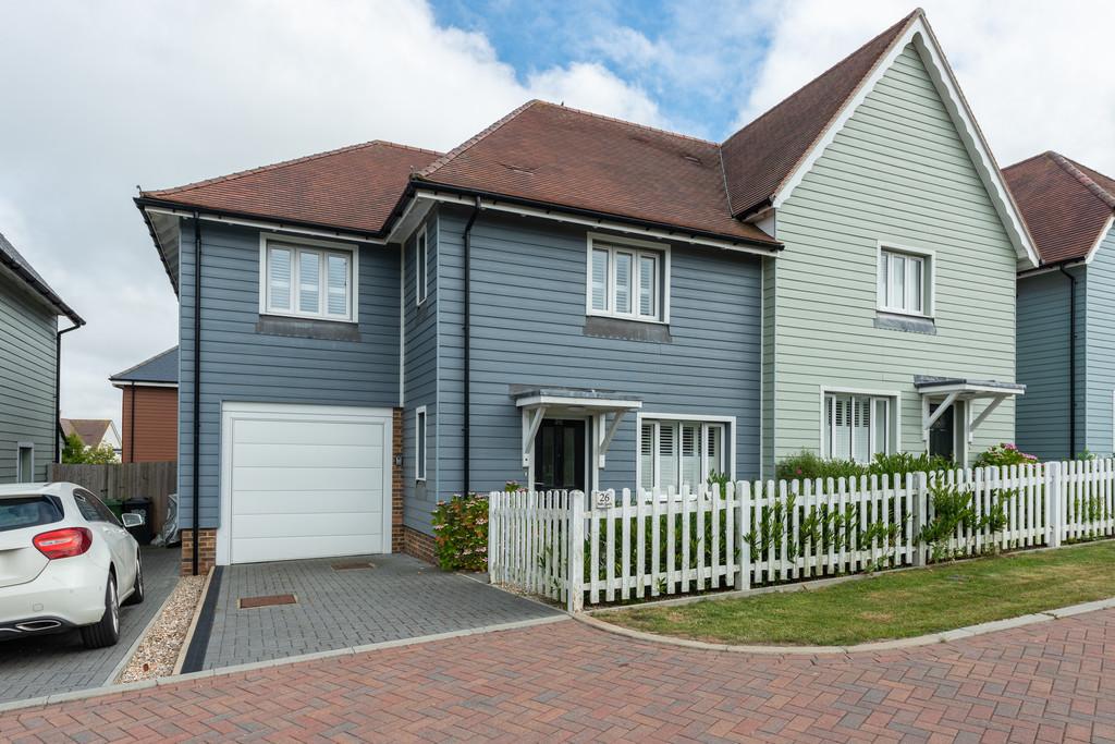 Valley Park, Rye, East Sussex TN31 7FP 4 bed semidetached house £415,000