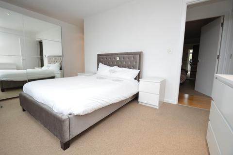 3 bedroom flat to rent - Park Rock, Castle Boulevard, Nottingham