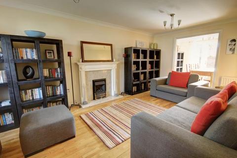 5 bedroom terraced house to rent, Fleming Way, Exeter