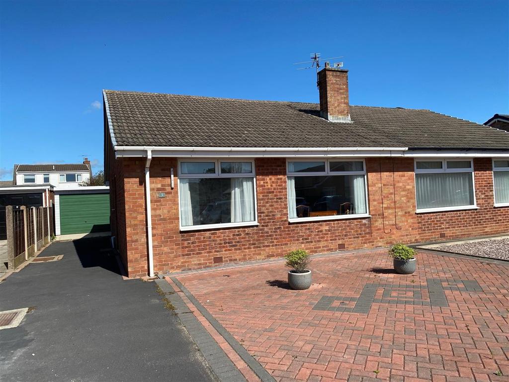 Broadwood Way, Lytham 2 bed semidetached bungalow £219,950