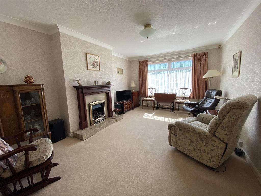 Broadwood Way, Lytham 2 bed semidetached bungalow £219,950