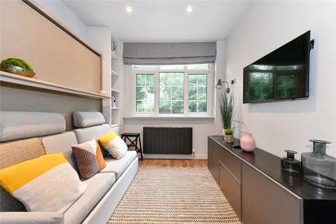 Studio to rent, Oakley Square, Camden, NW1