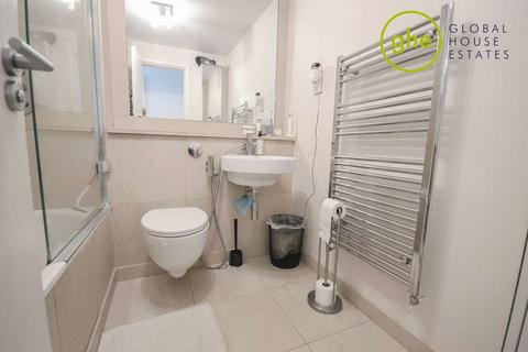 2 bedroom flat to rent, Lancaster Drive, Canary Wharf, London