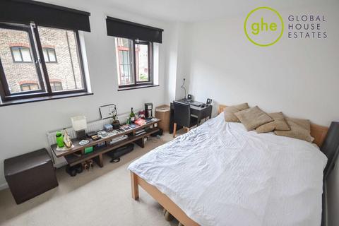 2 bedroom flat to rent, Lancaster Drive, Canary Wharf, London