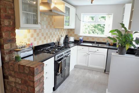 4 bedroom detached house for sale - Sunderland Road, Harton, South Shields, Tyne and Wear, NE34 6ND