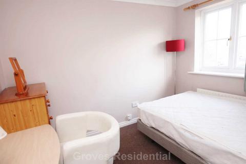 3 bedroom end of terrace house to rent, Archdale Place, New Malden, KT3