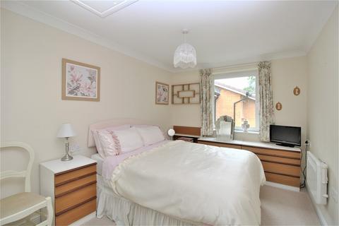 1 bedroom retirement property for sale - Millfield Court, Crawley, West Sussex. RH11 0AB