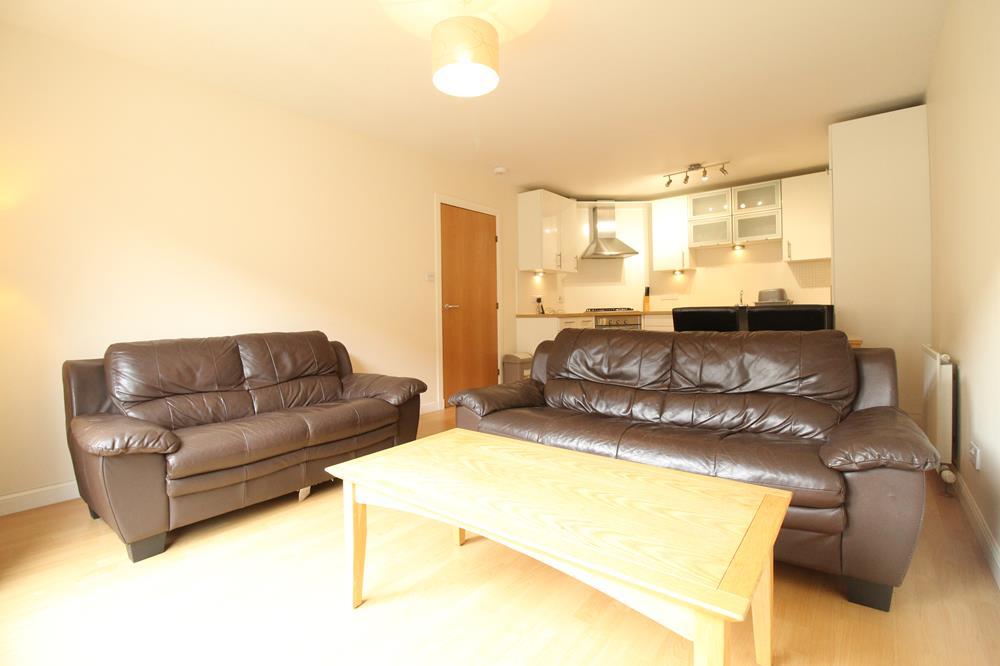 Lounge/Kitchen
