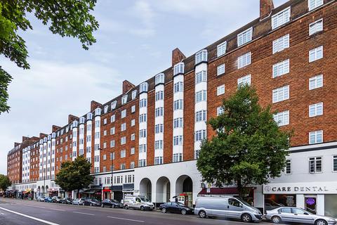 3 bedroom flat to rent, Latymer Court, Hammersmith Road, Hammersmith, W6