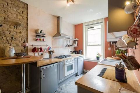 3 bedroom flat to rent, Cleeve House, Calvert Avenue, Shoreditch, E2