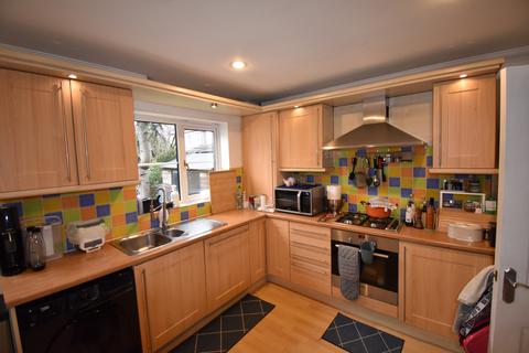 3 bedroom semi-detached house to rent, Hermon Hill, South Woodford E18