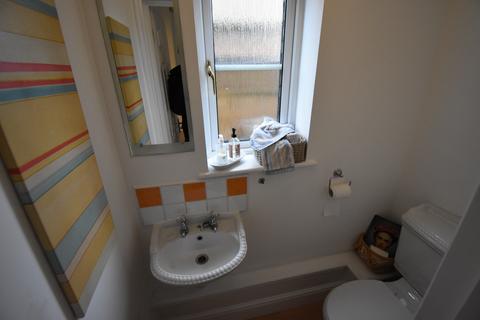 3 bedroom semi-detached house to rent, Hermon Hill, South Woodford E18