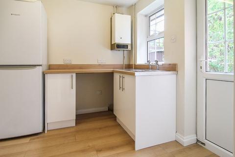 4 bedroom detached house to rent, Lichfield Close, Kempston, Bedford