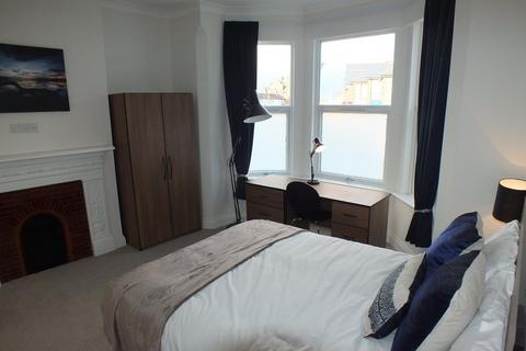 1 bedroom in a house share to rent - Christchurch Road, Reading