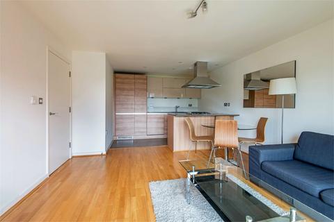 2 bedroom apartment to rent, Fletcher Street, E1