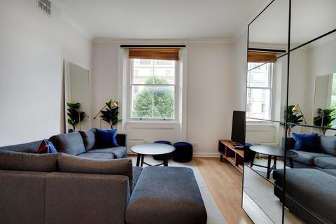 Studio to rent, Inverness Terrace, Bayswater W2