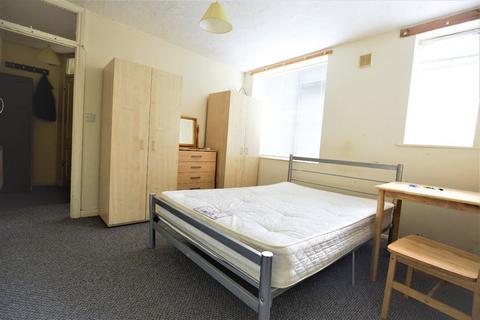 1 bedroom flat to rent, London E13