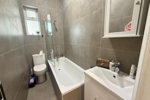1 bedroom flat to rent, London E13