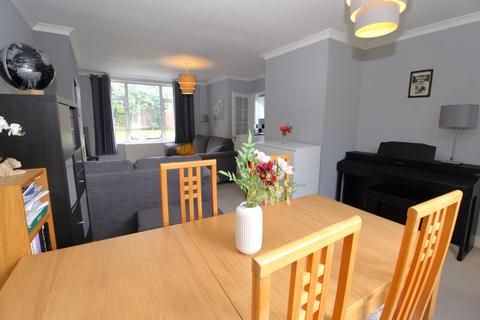 48 Berryfields, Aldridge, Walsall, WS9 0EB