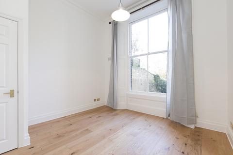 3 bedroom maisonette to rent, London SW10