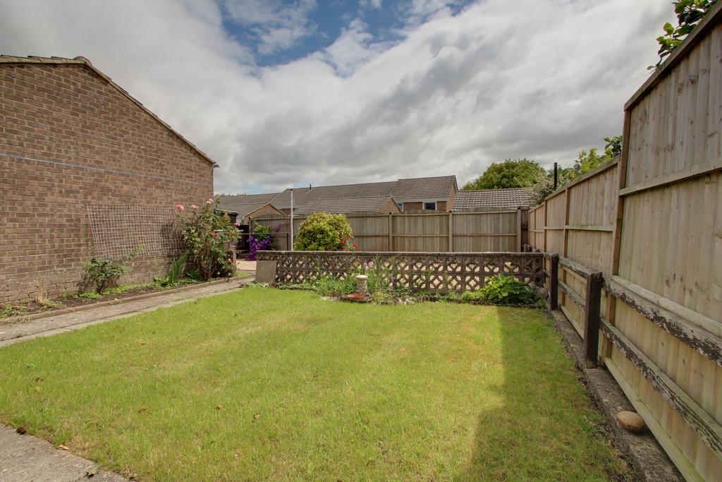 SHEPTON MALLET 2 bed semidetached bungalow for sale £215,000