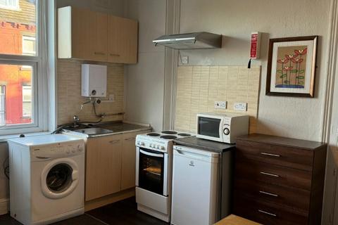 1 bedroom apartment to rent, Mitford Place, Armley, Leeds, LS12 1NH