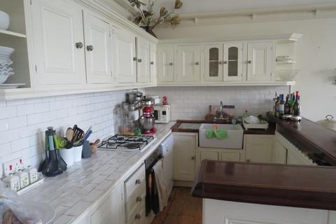 1 bedroom in a flat share to rent, Shepherds Hill, Highgate, N6