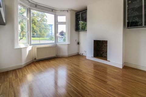 1 bedroom flat to rent, Tewkesbury Terrace N11