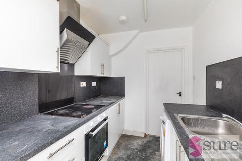 4 bedroom terraced house to rent, Bevendean Crescent, Brighton , East Sussex