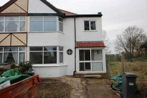 undefined, Uxbridge Road, Feltham