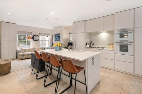 Hillsleigh Road, Kensington, London