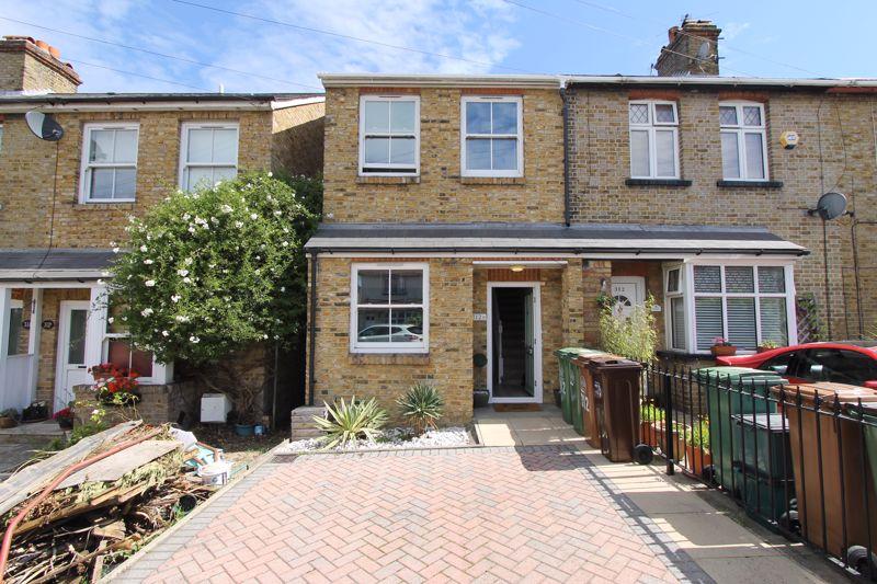 Gander Green Lane, Sutton 2 bed end of terrace house £390,000