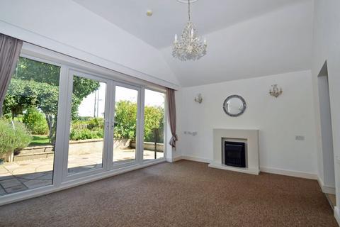 2 bedroom semi-detached bungalow to rent, South Meadows, Wrington