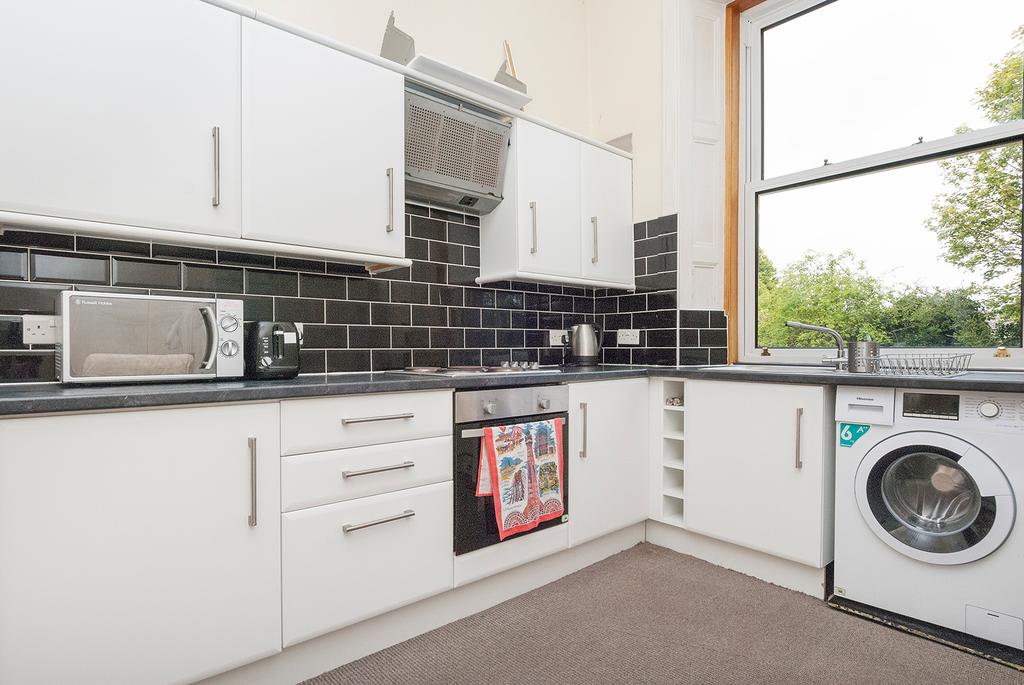 Dalkeith Road Edinburgh EH16 5JT United Kingdom 3 bed flat £1,575 pcm