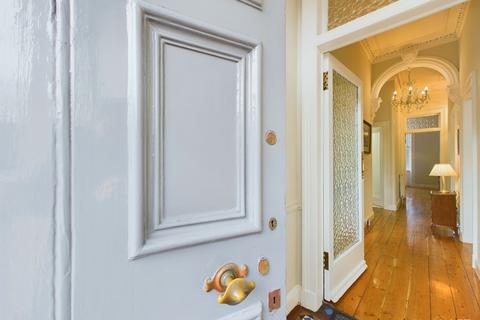 2 bedroom flat to rent, Parkside Terrace, Newington, Edinburgh, EH16