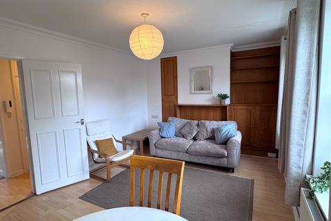 3 bedroom apartment to rent, Brockill Crescent, London, SE4 2QB