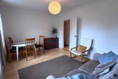 3 bedroom apartment to rent, Brockill Crescent, London, SE4 2QB