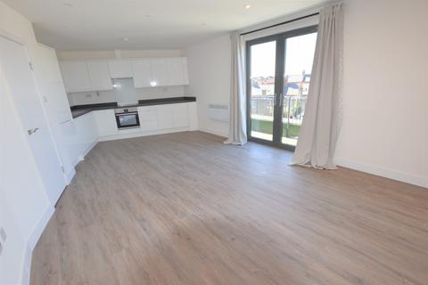 3 bedroom apartment to rent, Mitcham Road, Tooting Broadway, SW17