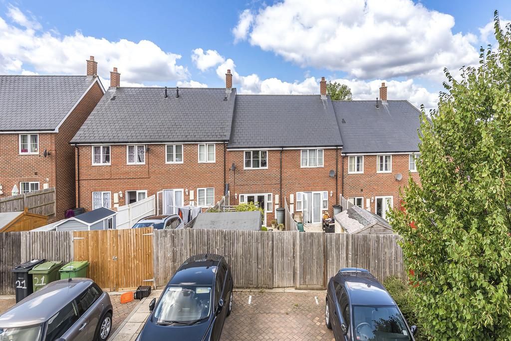 Hastings Road, Maidstone 2 bed terraced house for sale £250,000
