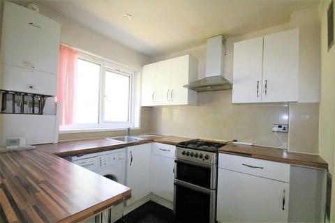 2 bedroom maisonette to rent, Turnpike Link, East Croydon