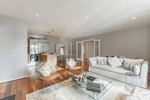 2 bedroom apartment to rent, Hans Crescent, SW1X