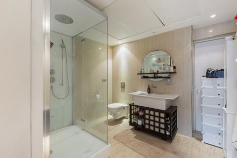 2 bedroom apartment to rent, Hans Crescent, SW1X