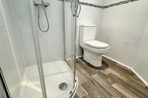 1 bedroom flat to rent, High Street, Daventry, Northamptonshire.