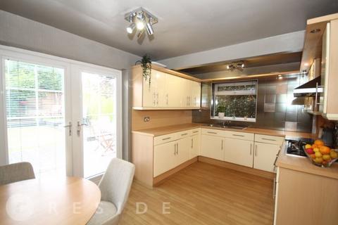 4 bedroom detached house for sale, Wellbank View, Rochdale OL12