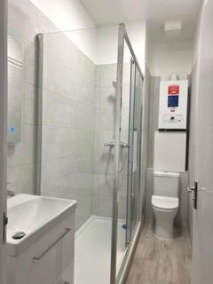 3 bedroom apartment to rent, Richmond Way, Shepherds Bush, W12