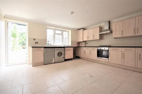 undefined, Hollydale Road, Peckham, SE15