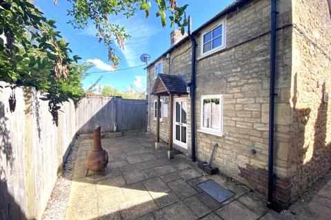 1 bedroom semi-detached house to rent, Job's Lane, Kemerton GL20